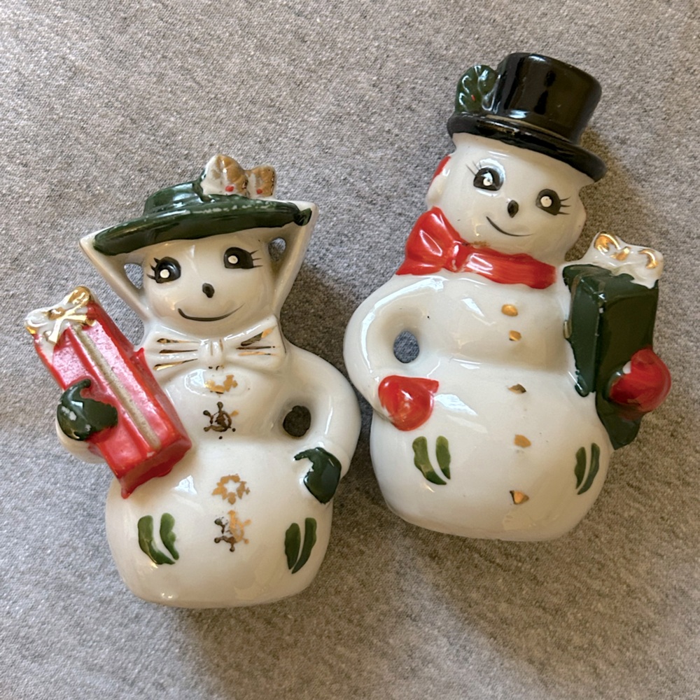 Vintage Mr & Mrs Snowman Salt and Pepper Shakers from 1950’s